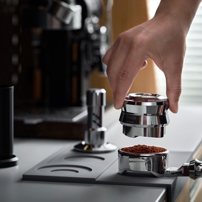 58mm coffee gravity powder distributor with adaptive height tamper